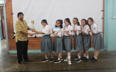 lomba Modern Dance : Juara 2 nih !!!
